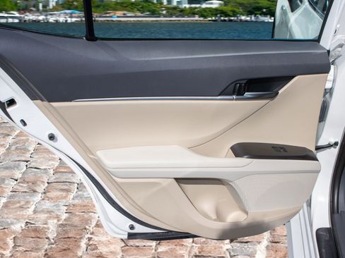 Used 2023 Toyota Camry LE image 11