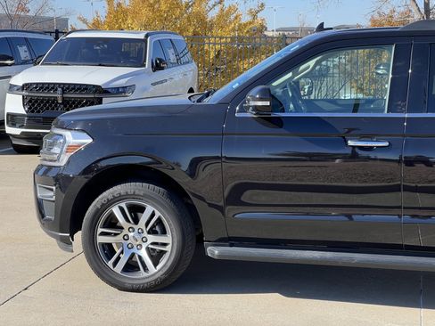Used 2024 Ford Expedition Limited image 4