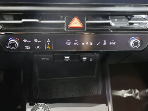 Used 2024 Kia Niro Wind image 46