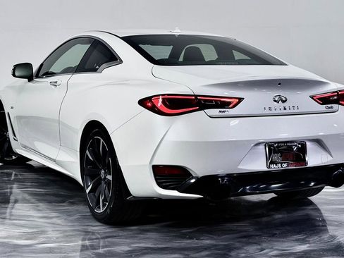Used 2017 INFINITI Q60 3.0t w/ Premium Plus Package 3.0T AWD/4WD image 11