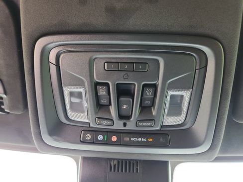 New 2026 GMC Sierra 3500 Denali Ultimate AWD/4WD image 33