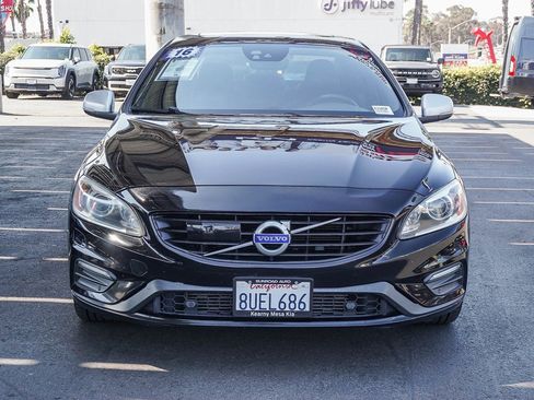 Used 2016 Volvo S60 T6 R-Design Platinum image 2