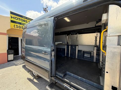 Used 2020 Ford Transit 250 148 High Roof Extended RWD image 8