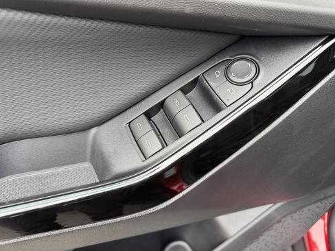 New 2026 Chevrolet Equinox LT w/ LPO, Floor Liner Package image 11