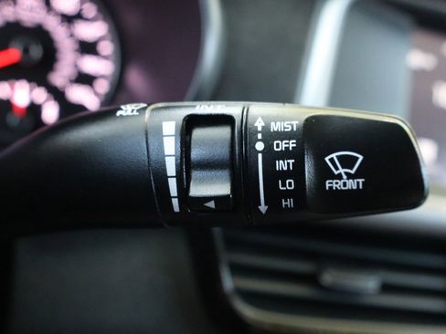 Used 2018 Kia Optima S FWD image 32