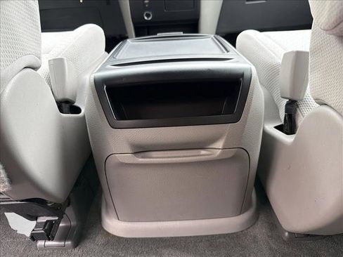 Used 2015 Toyota Sienna LE image 23