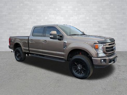 Certified 2022 Ford F250 Lariat w/ Tremor Off-Road Package image 2