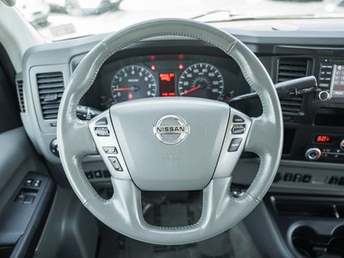 Used 2018 Nissan NV 3500 SL RWD image 29
