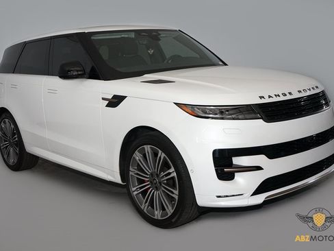 Used 2025 Land Rover Range Rover Sport Dynamic SE image 2