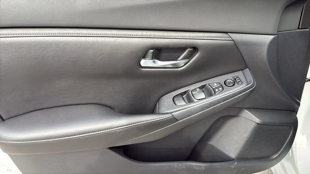 Used 2021 Nissan Sentra S FWD image 19