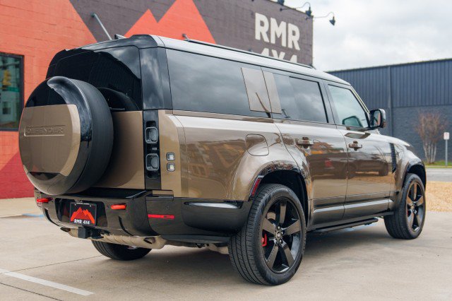 Used 2025 Land Rover Defender 130 X AWD/4WD image 5