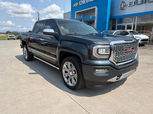 Used 2018 GMC Sierra 1500 Denali w/ Denali Ultimate Package AWD/4WD image 4