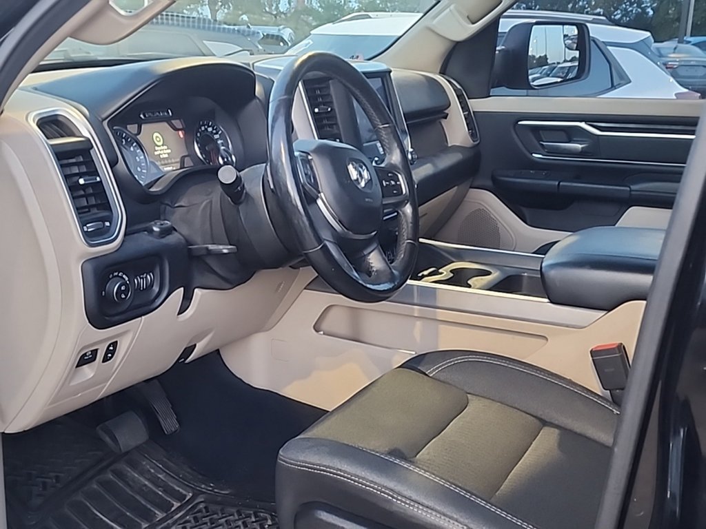 Used 2019 RAM 1500 Big Horn AWD/4WD image 3