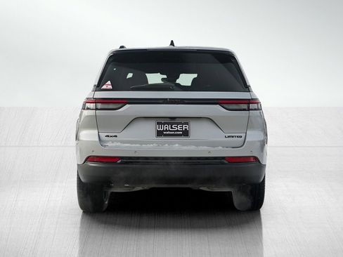 New 2025 Jeep Grand Cherokee Limited w/ Black Appearance Package image 5