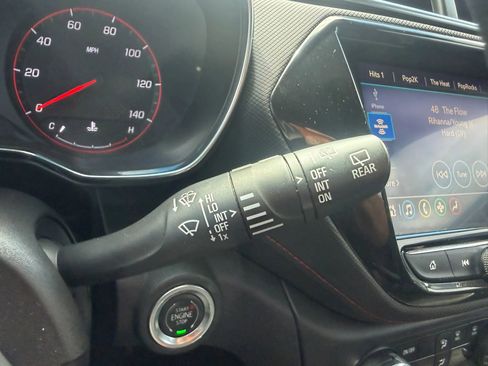 Used 2021 Chevrolet TrailBlazer RS w/ Sun and Liftgate Package AWD/4WD image 15