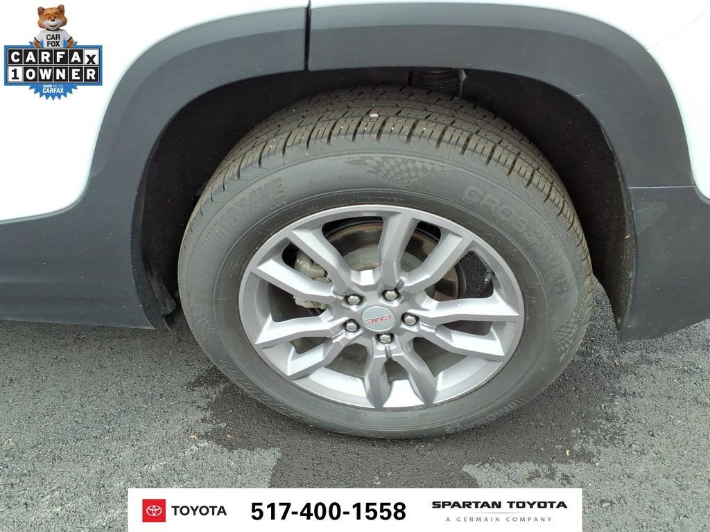 Used 2024 GMC Terrain SLT FWD image 11