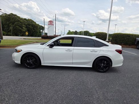 Used 2025 Honda Civic Sport image 4