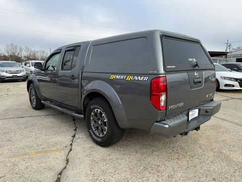 Used 2019 Nissan Frontier Desert Runner image 3