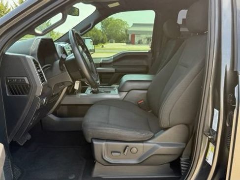 Used 2019 Ford F150 XLT w/ Equipment Group 302A Luxury AWD/4WD image 17