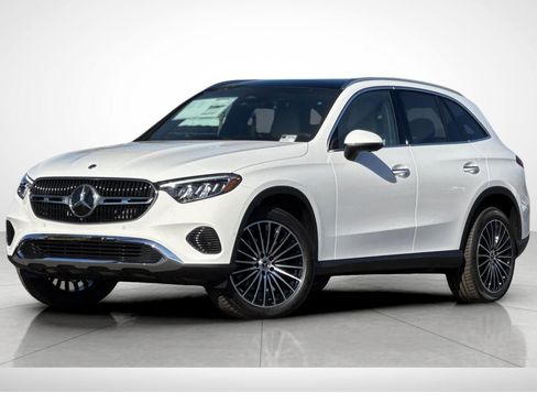 New 2026 Mercedes-Benz GLC 300 image 2
