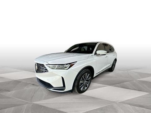 Used 2025 Acura MDX w/ Technology Package FWD image 4