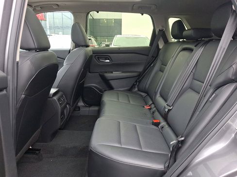 Certified 2024 Nissan Rogue SV w/ SV Premium Package image 11