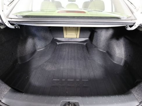 Used 2012 Honda Accord EX-L image 18