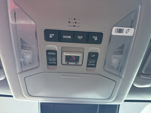 Used 2024 Toyota RAV4 Limited image 33