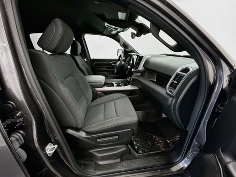 Used 2025 RAM 1500 Big Horn AWD/4WD image 31