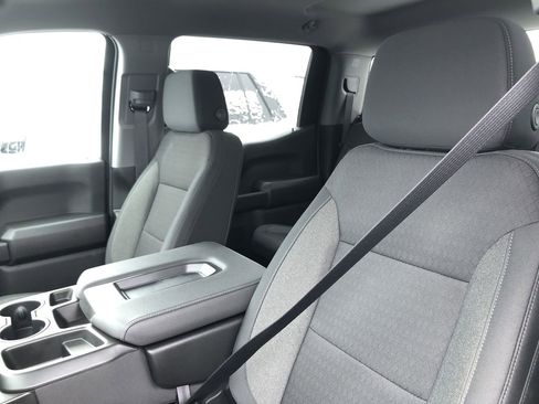 Used 2026 Chevrolet Silverado 1500 Custom image 13