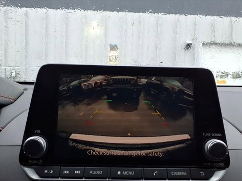 Used 2022 Nissan Altima 2.5 SR w/ Midnight Edition Package image 26