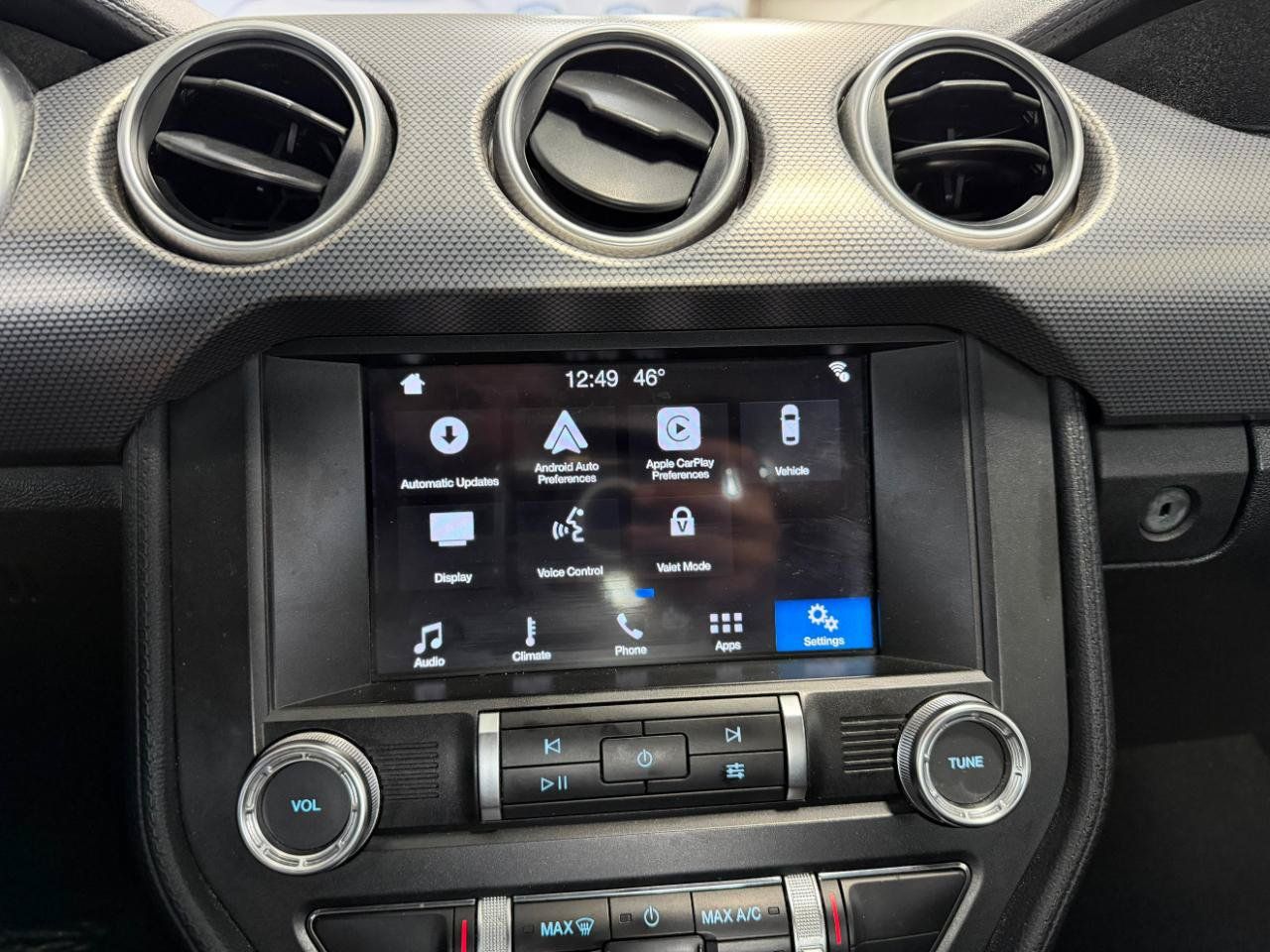 Used 2019 Ford Mustang Coupe w/ Equipment Group 101A RWD image 36