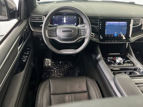 Used 2022 Jeep Wagoneer Series III image 22