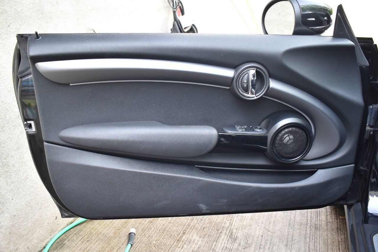Used 2024 MINI Cooper SE FWD image 16
