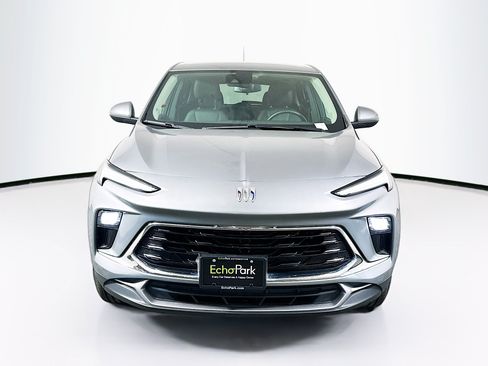 Used 2025 Buick Encore GX Preferred FWD image 2