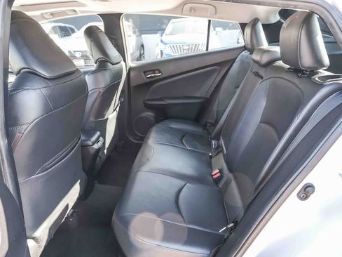 Certified 2019 Toyota Prius XLE w/ Advanced Technology Package FWD image 19