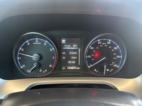 Used 2017 Toyota RAV4 LE w/ Carpet Mat Package image 47