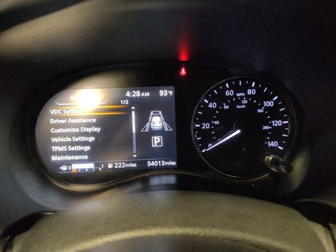 Used 2023 Nissan Kicks SR w/ SR Premium Package FWD image 23