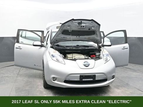 Used 2017 Nissan Leaf SL w/ Premium Package image 60