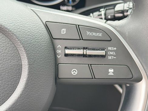 Used 2023 Hyundai Sonata SEL w/ Convenience Package FWD image 18