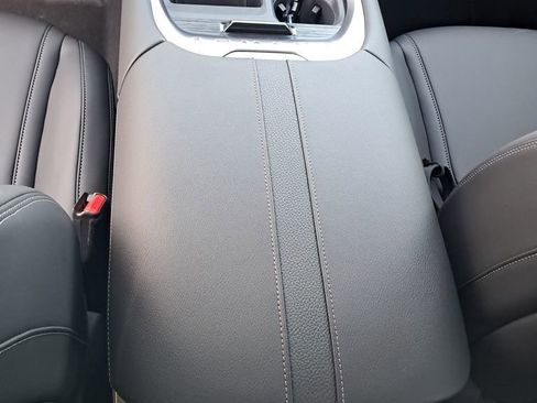 New 2026 Nissan Armada SV image 17