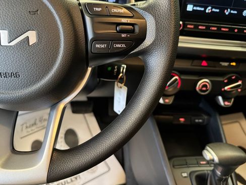 Used 2022 Kia Rio S FWD image 12