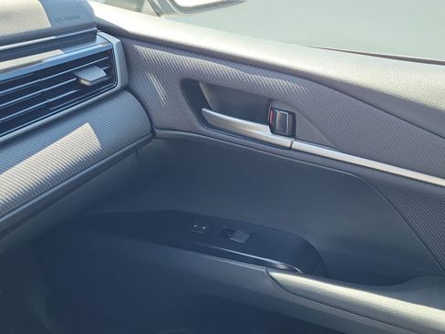 Certified 2025 Toyota Camry SE image 16