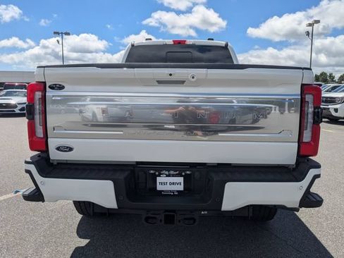 Used 2026 Ford F250 Platinum w/ Platinum Plus Package AWD/4WD image 4