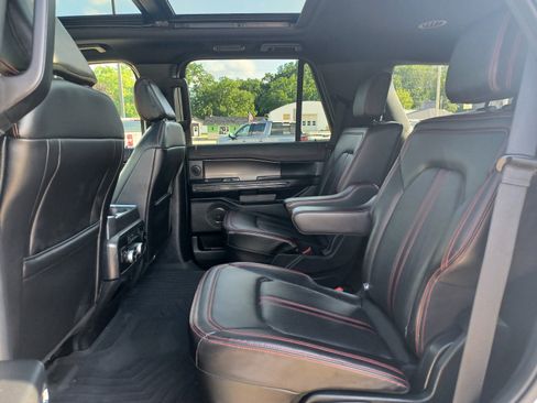 Used 2021 Ford Expedition Limited AWD/4WD image 12