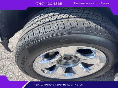 Used 2017 Chevrolet Suburban LT w/ LT Signature Package AWD/4WD image 21