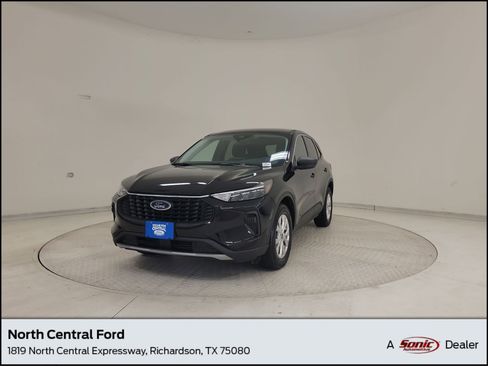 Used 2023 Ford Escape Active AWD/4WD image 1