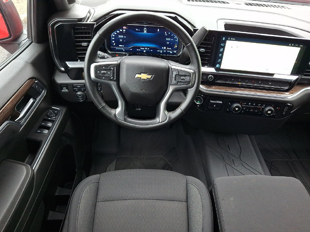 Used 2025 Chevrolet Silverado 1500 LT AWD/4WD image 26