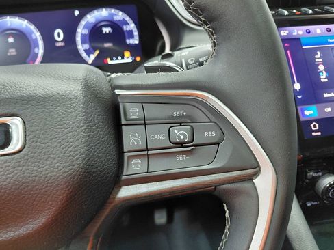 Certified 2024 Jeep Grand Cherokee L Limited w/ Luxury Tech Group II image 43