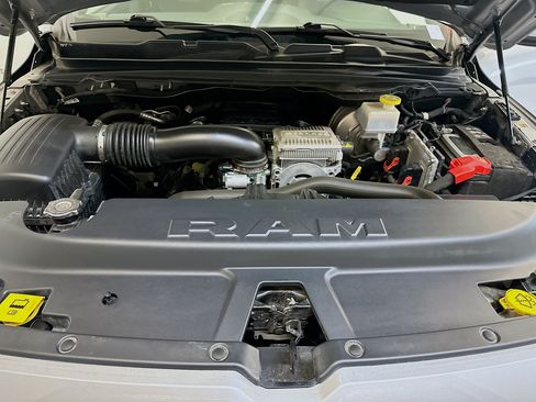 Used 2022 RAM 1500 Laramie w/ Sport Appearance Package AWD/4WD image 33